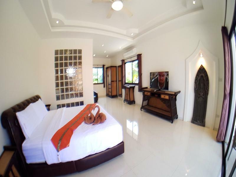Hideland - The Luxury Tropical Villa Паттайя Экстерьер фото